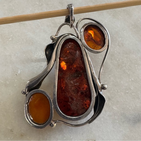 Vintage Sterling Silver Amber Pendant - large - Picture 10 of 14